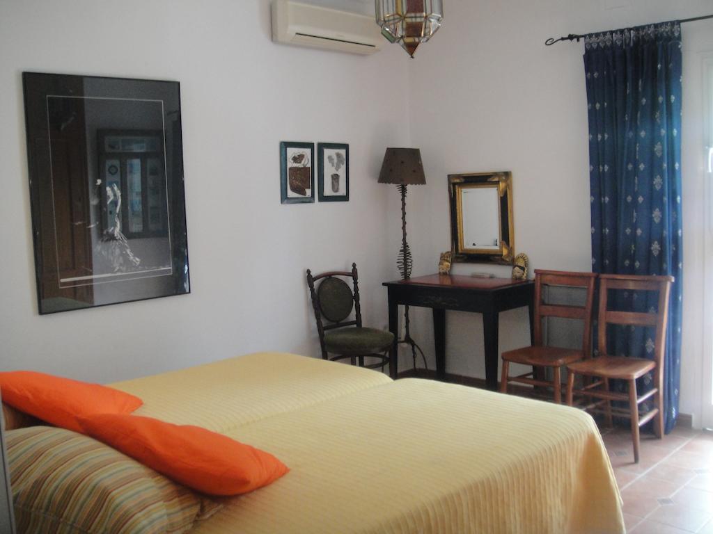 Casa La Felicidad Hotel Chiclana de la Frontera Habitación foto